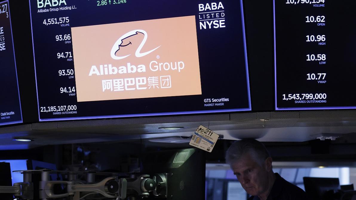 Zweiteilige Dividende kommt - Alibaba: Milliarden-Gewinn reicht nicht – Aktie bricht vorbörslich ein Zweiteilige Dividende kommt - Alibaba: Milliarden-Gewinn reicht nicht – Aktie bricht vorbörslich ein