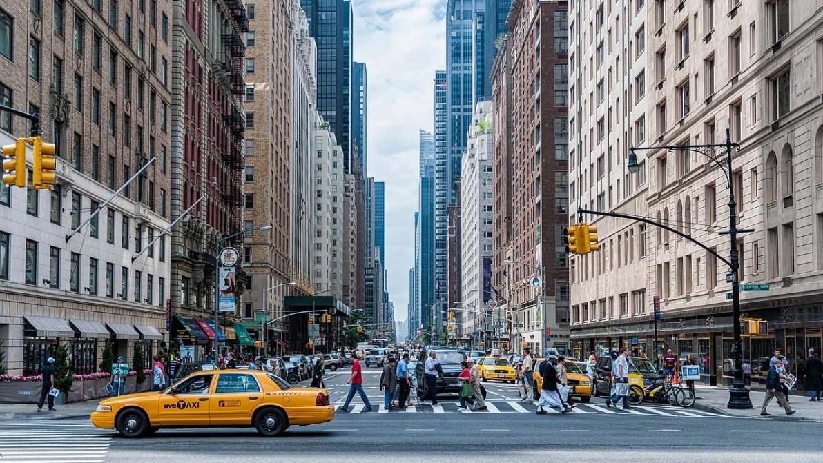 Aktien New York - Deutliche Verluste - Fed-Chef warnt vor Auswirkungen der Zölle Aktien New York - Deutliche Verluste - Fed-Chef warnt vor Auswirkungen der Zölle