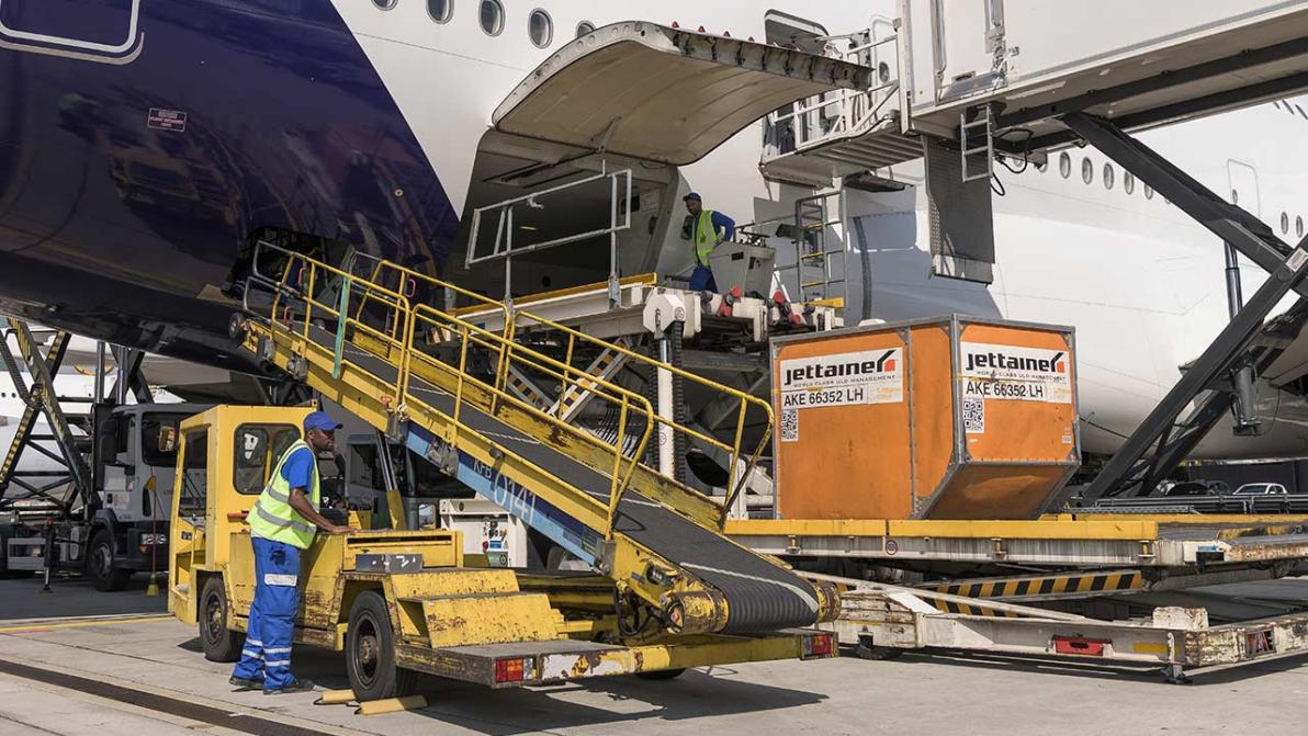 AKTIE IM FOKUS - Fraport auf Dreijahreshoch - Analysten sehen kaum noch Luft